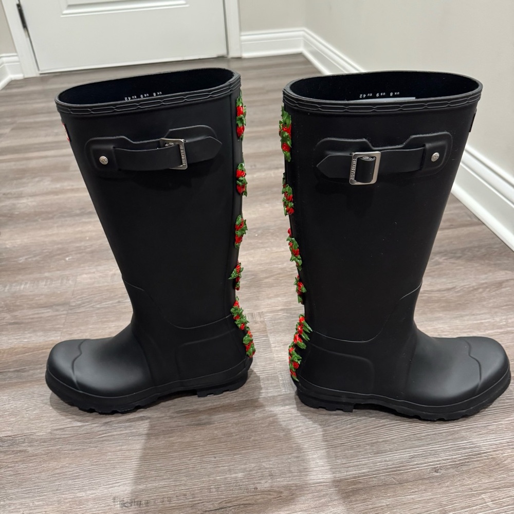 Hunter X Club Bum Boot Original Tall Black Rose Floral Logo Back Rain Boots - Picture 11 of 12
